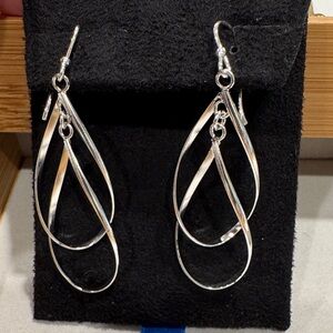 Chic Silver Teardrop Earrings